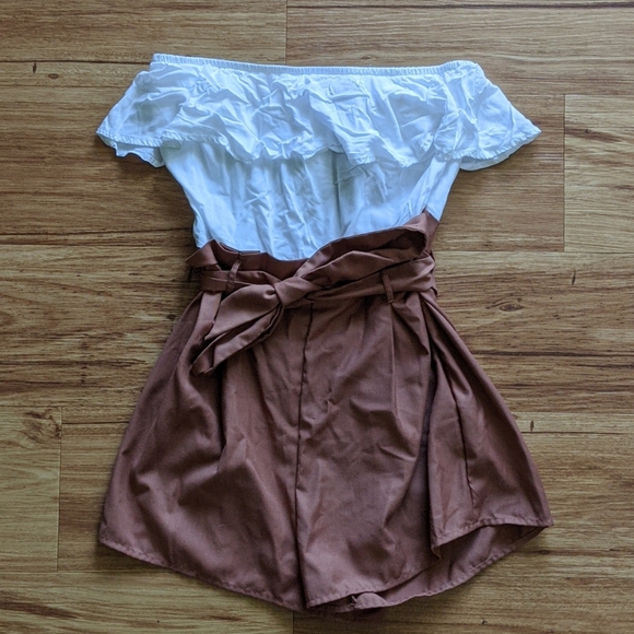 White and rust romper - Picture 1 of 1